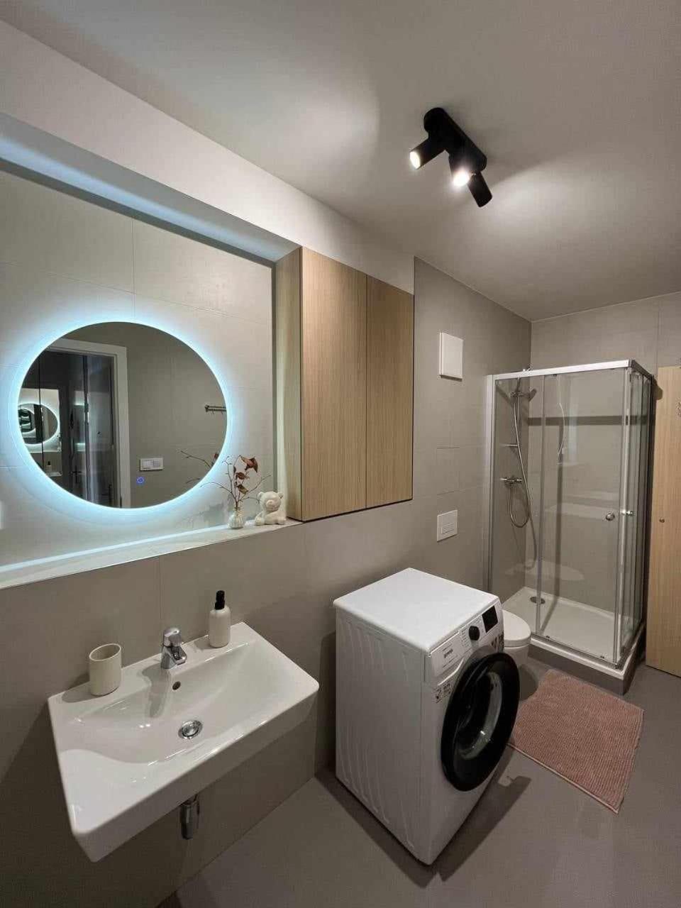M&M1 Studio Apartment Near Center With Free Parking - Ac 코시체 외부 사진